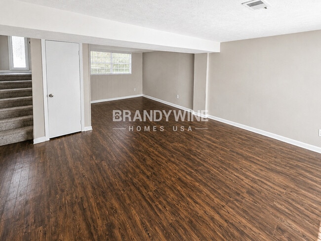 4720 Edwina Ln SW