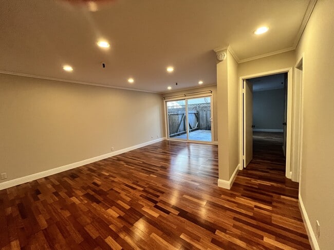 Building Photo - 325 Lenox Ave Unit 110 Rental