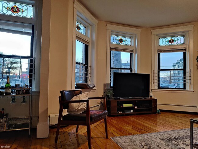 Photo - 1426 Commonwealth Ave Unit 3