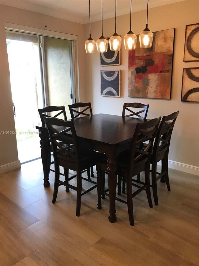 Photo - 10872 SW 89th St