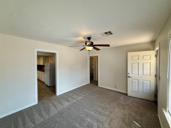 Photo - 7003 NW 46th St