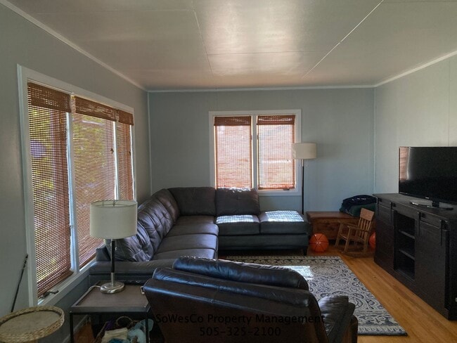 Photo - Charming 3 Bedroom 2 Bath Home in Aztec