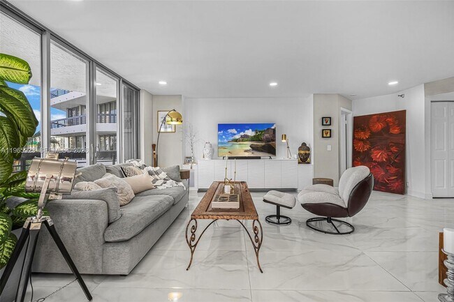 Photo - 3500 Mystic Pointe Dr