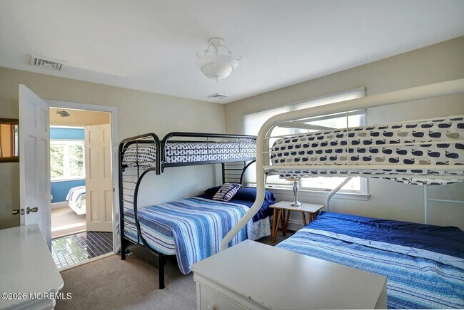 Photo - 599 Point Ave