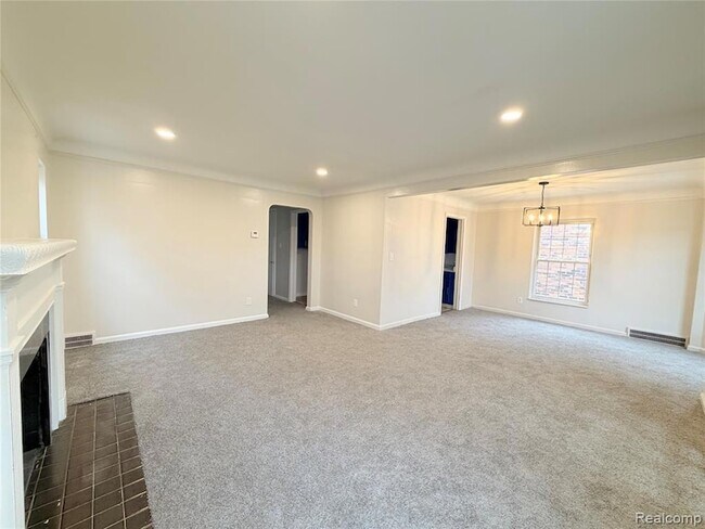 Photo - 9832 Balfour Rd