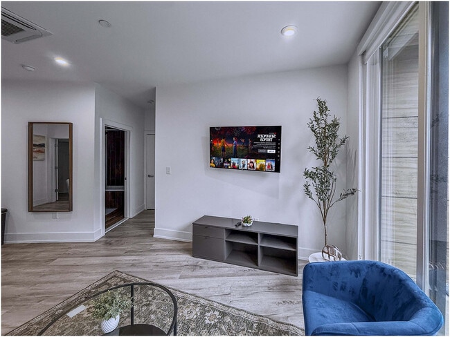 Photo - 1214 N American St Unit ID1075578P