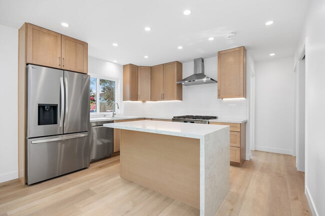 kitchen - 1610 Charro St