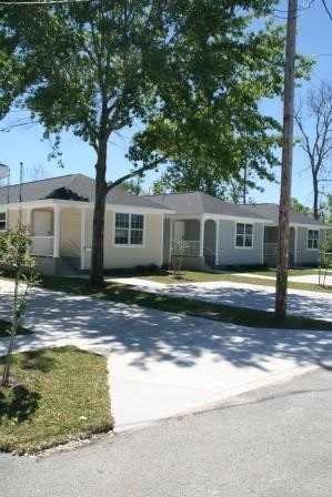 726 16th St - 726 16th St