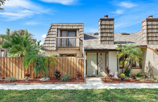 Building Photo - 4012 Palm Bay Cir