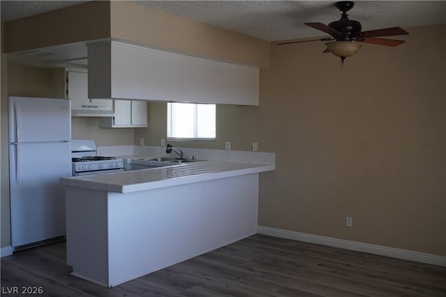 Photo - 6966 Issac Ave