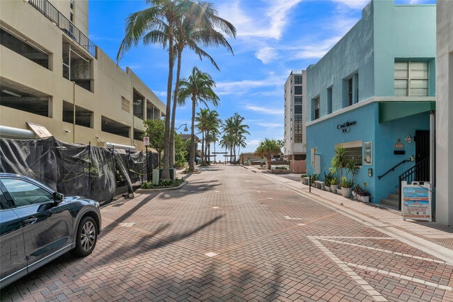 Photo - 324 Indiana St