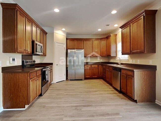Photo - 1056 Whitlow Blvd