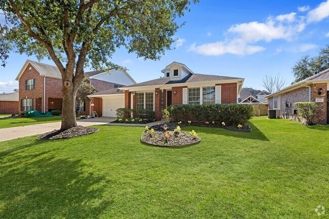 Building Photo - 16727 Sonoma Del Norte Dr Rental