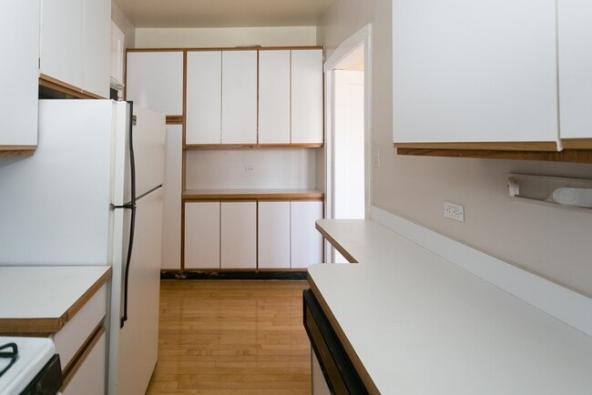 Photo - 1326 Oak Ave Unit A4