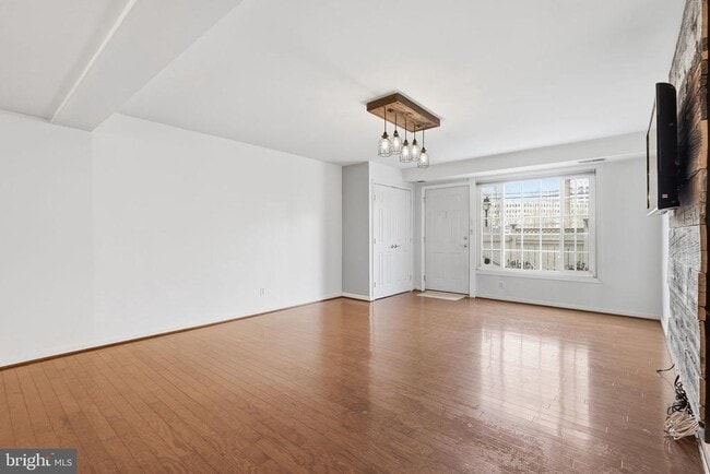 Photo - 1603 N Van Dorn St