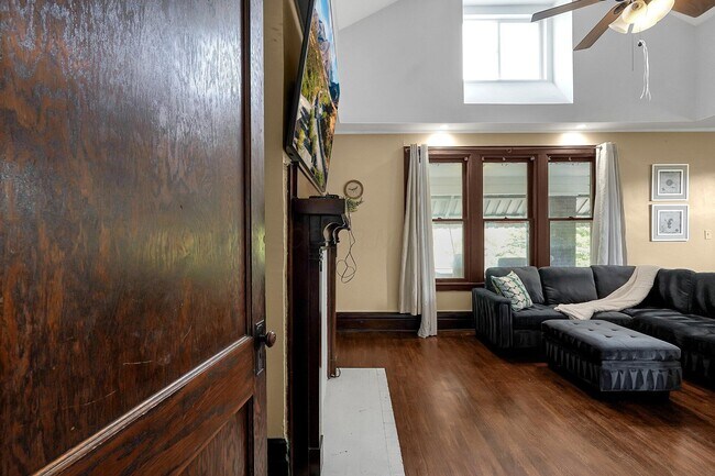 Photo - 366 Berkeley Rd