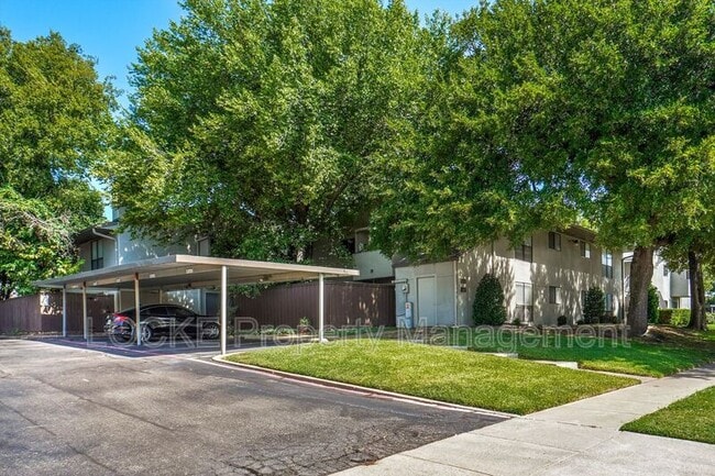 Photo - 4920 Byers Ave