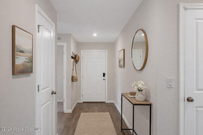 Photo - 301 Haines Rd SW