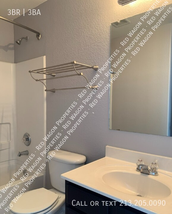 Photo - 25243 Cambridge Wl