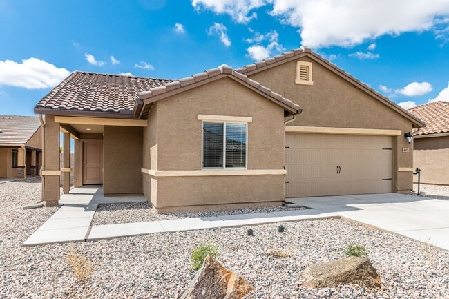 Building Photo - Inviting home in Ghost Hollow!