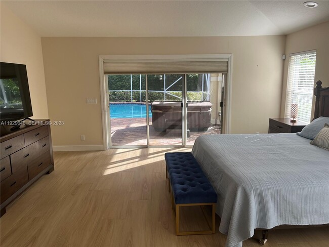 Photo - 123 Victorian Ln