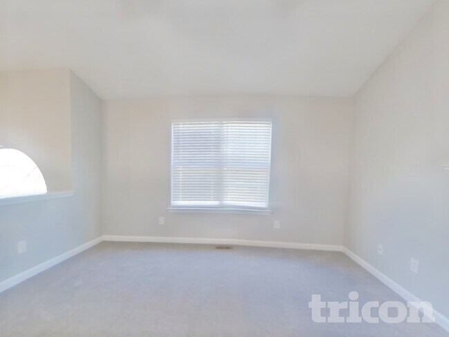 Photo - 230 Ashbury Ct