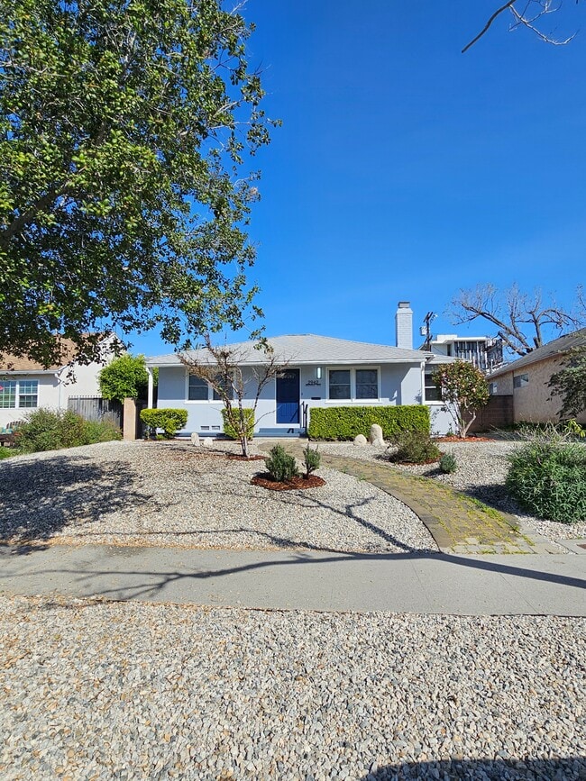 Photo - 2942 Midvale Ave