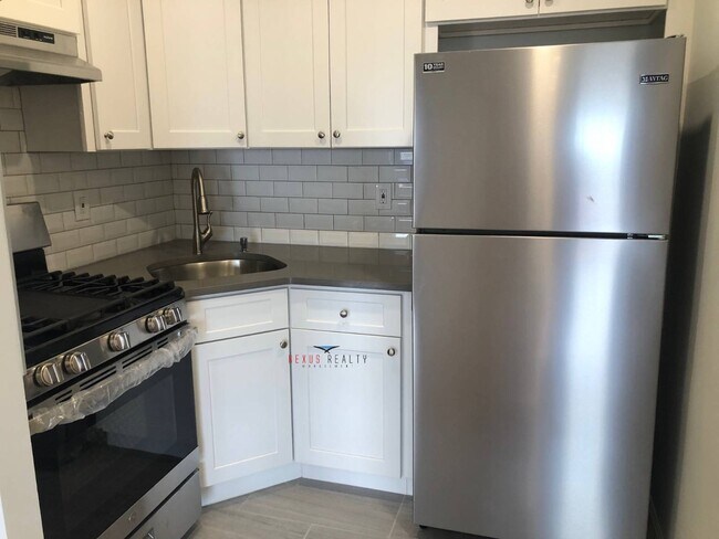 Photo - 48-45 58th St
