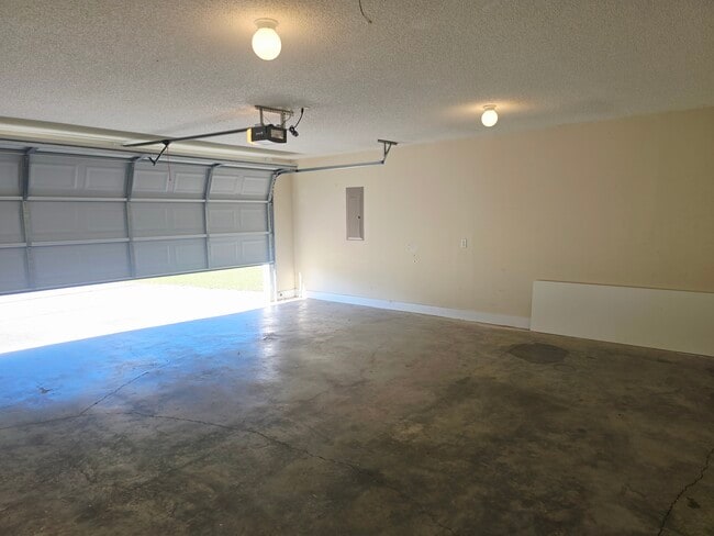 Photo - 111 Quarterhorse Dr
