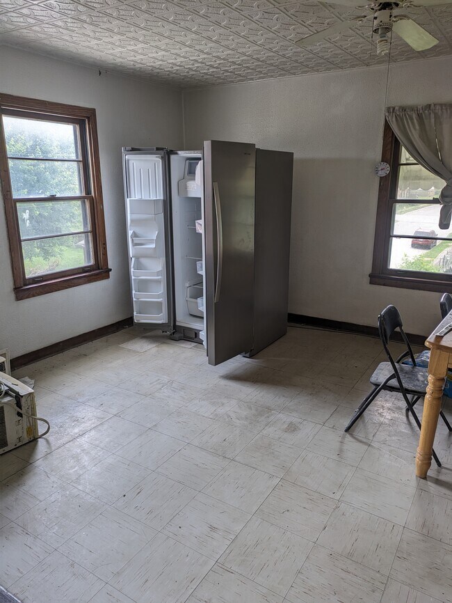 Photo - 144 Virginia St Unit b