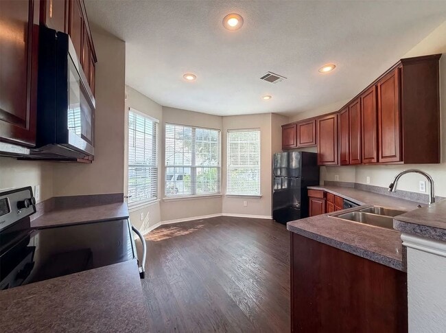 Photo - 1414 Kingston Pl
