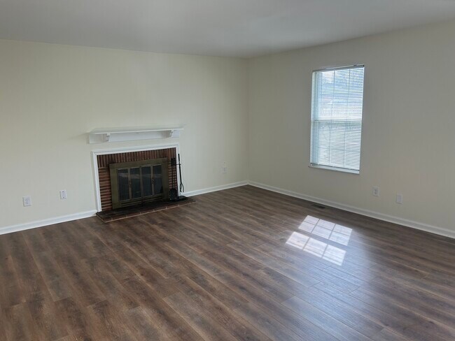 Photo - 1245 Robbins Run Ct Unit 1