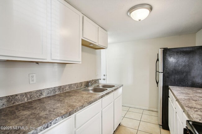 Photo - 851 Bert Rd Unit 11