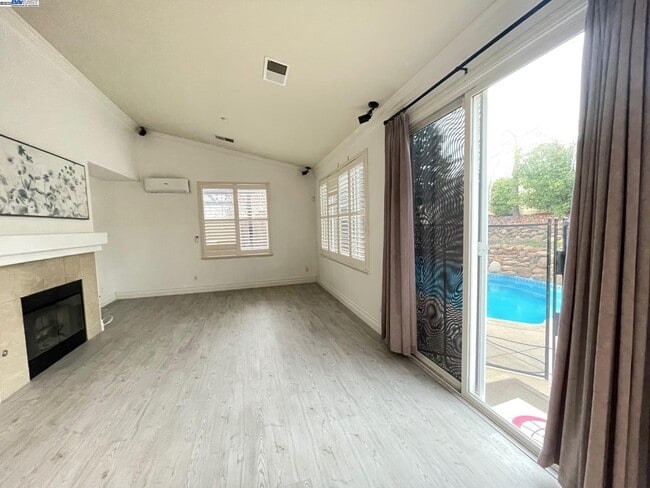 Photo - 2894 Lenzie Ct