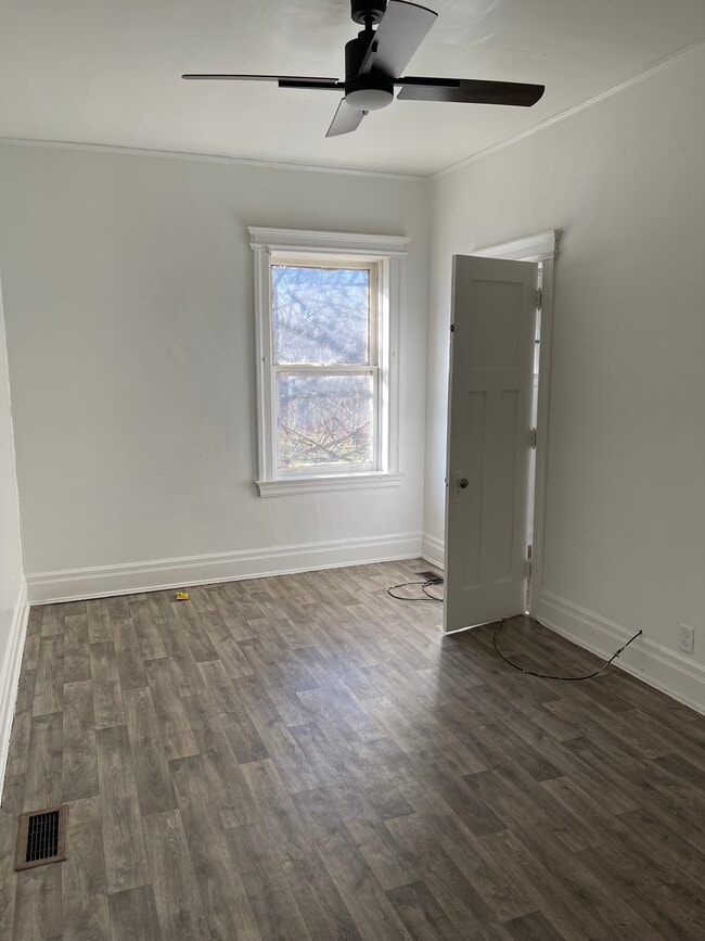 Photo - 5304 Mitchell St Unit Upper Front West