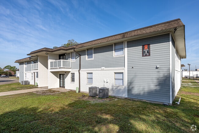 Photo - Tiger Den Apartments