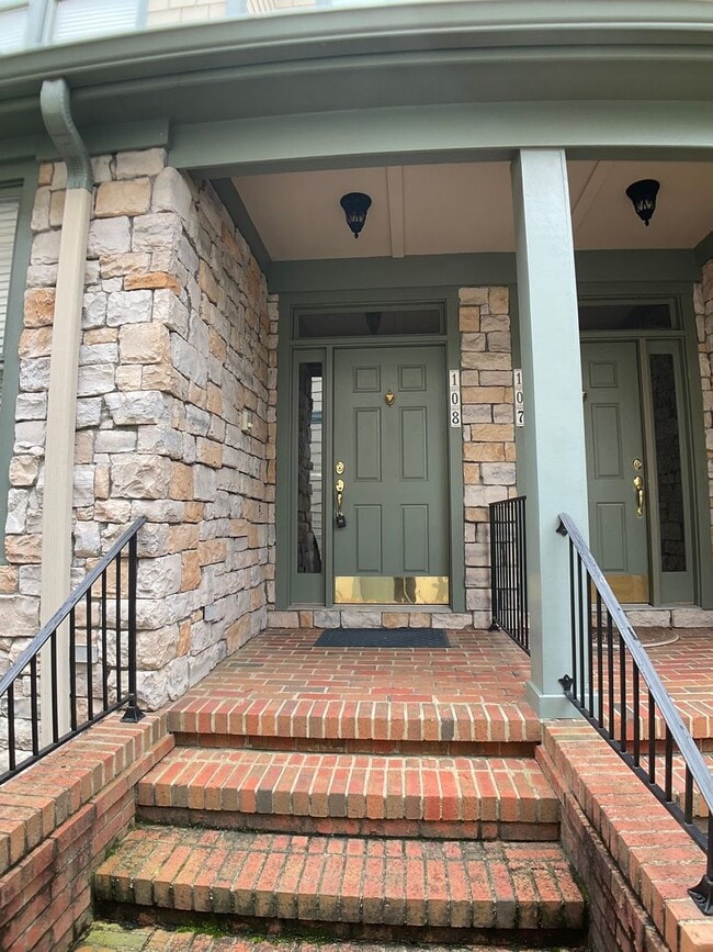 Photo - Gorgeous Condo in the heart of Chapel Hill