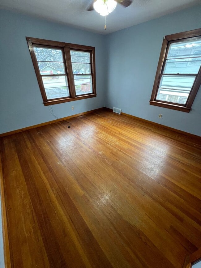 Photo - Spacious 2 bedroom home!