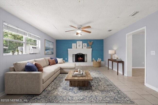 11634 Marina Dr