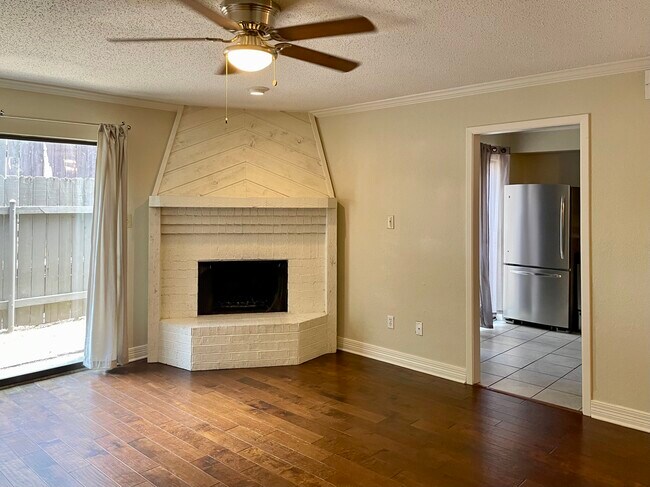 Fire Place - 3100 Fairfield Ave Condo Unit #9B