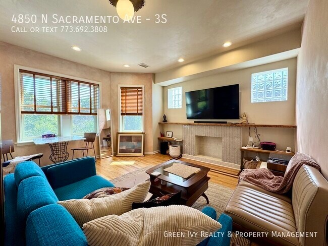 Building Photo - 4850 N Sacramento Ave Unit 3S Rental