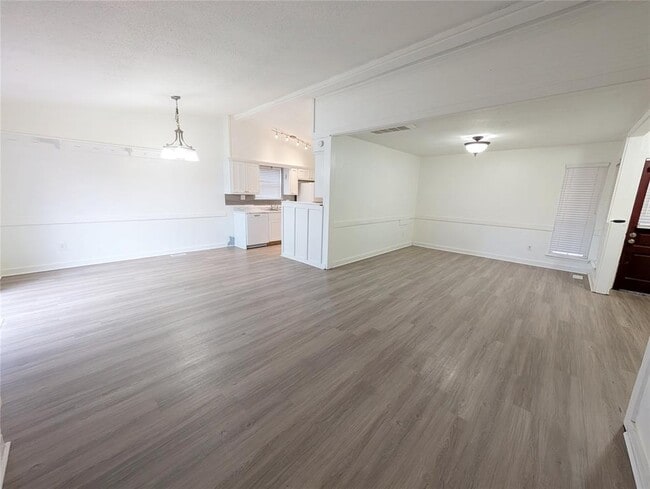 Photo - 3301 Oakbrook Dr