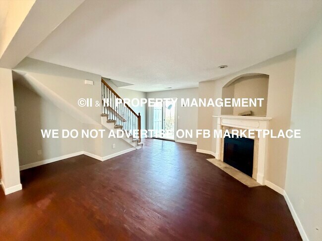 Photo - 921 SW Peach Tree Ln