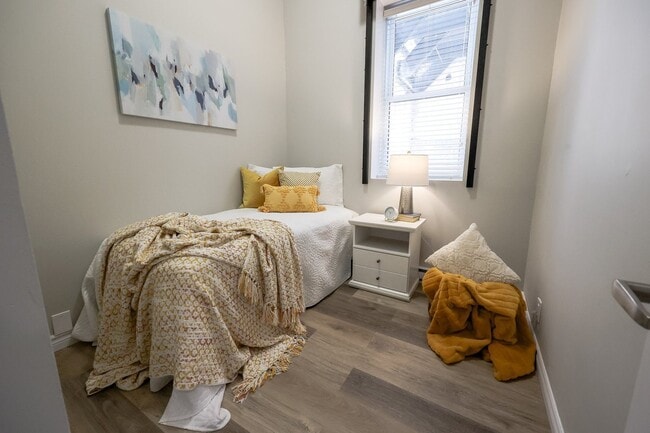 Photo - Gorgeous 2 Bed 1 Bath - Located in the Heart of Sarnia! Unité 305