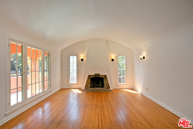 Photo - 2035 Selby Ave