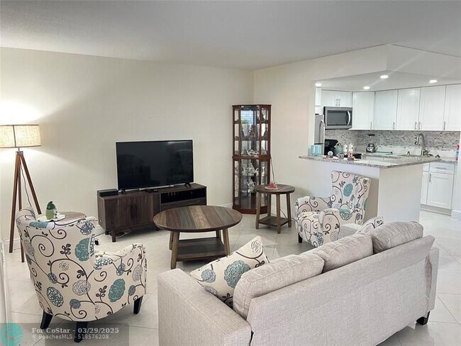 Photo - 690 Saxony Pl Condo Unit 690