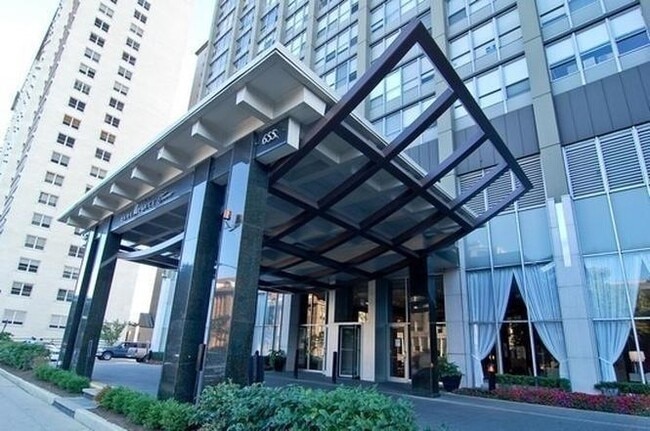 Photo - 655 W Irving Park Rd Unidad 1114