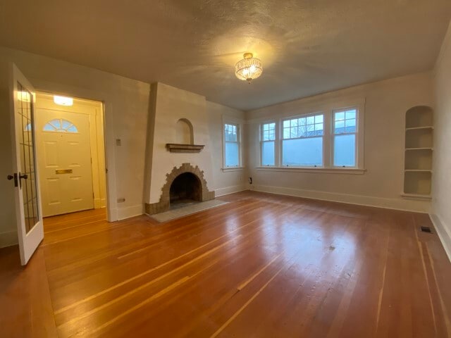 Building Photo - 260 Pine St