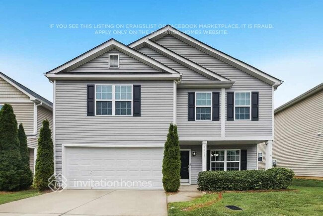 Building Photo - 1719 Eastway Dr