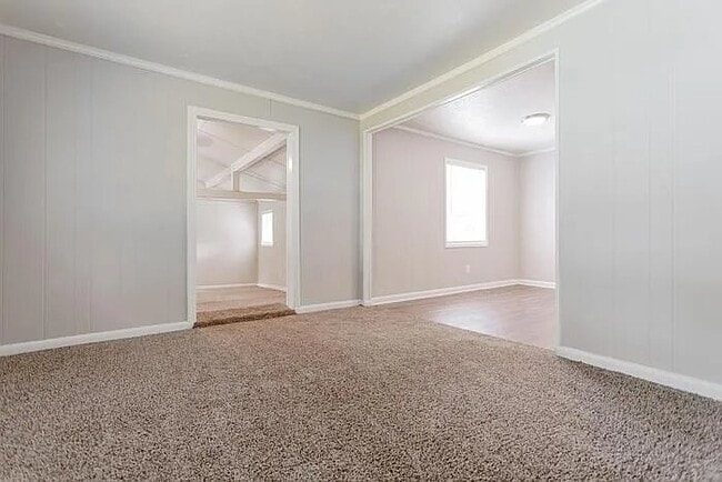 Photo - 806 Wright Dr